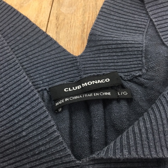 Club Monaco Deep V-Neck Puff Sleeve Knit Linen Top - Picture 5 of 6
